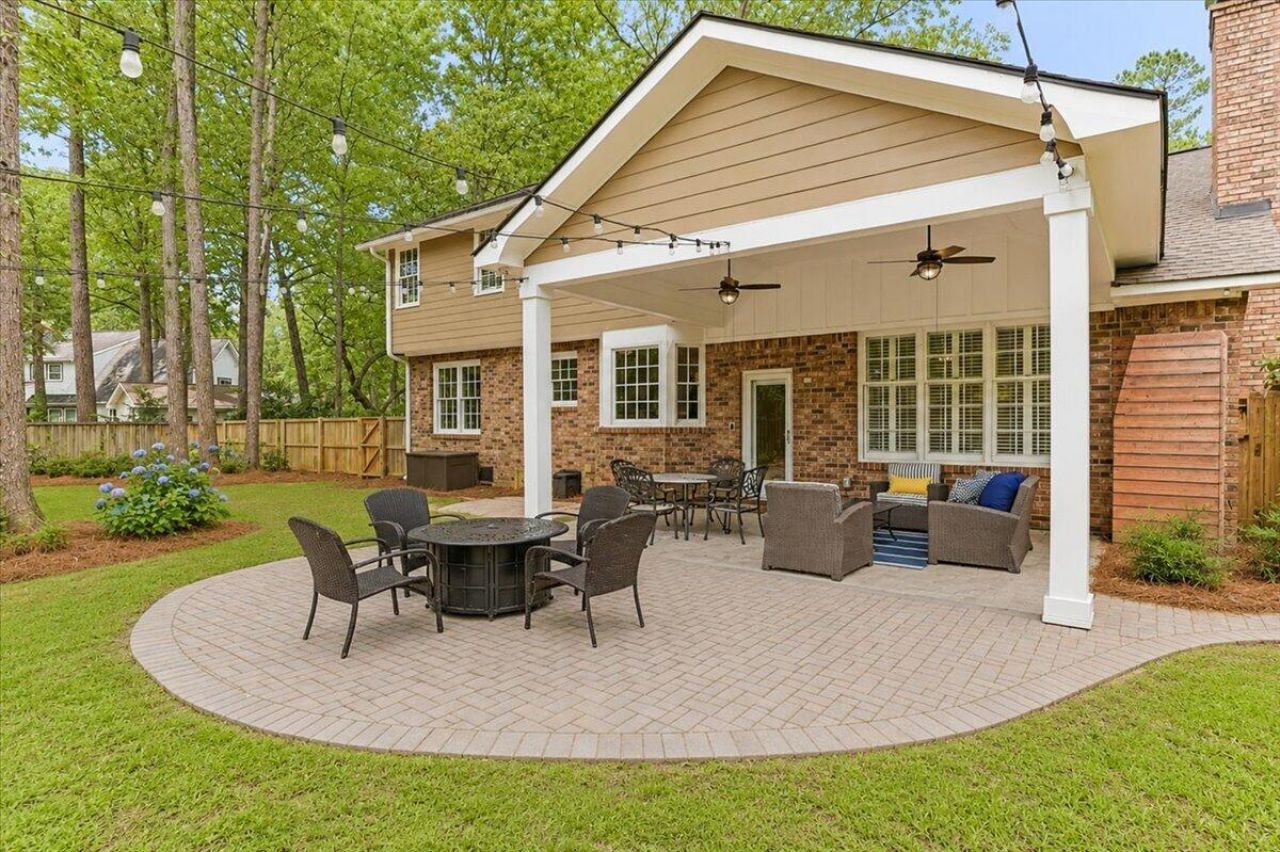102 Laurens Court Photo 45