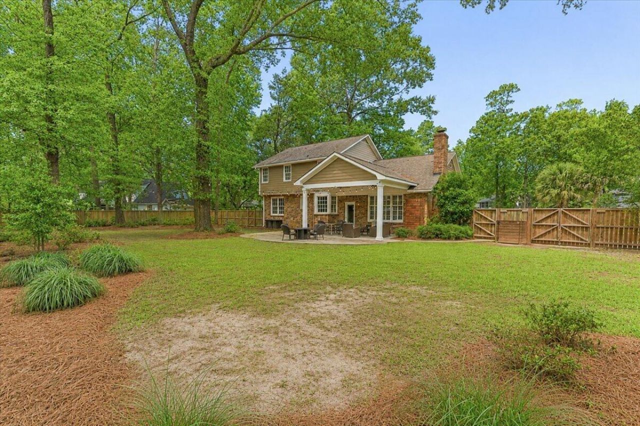 102 Laurens Court Photo 48