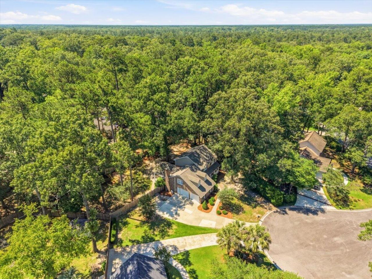 102 Laurens Court Photo 56
