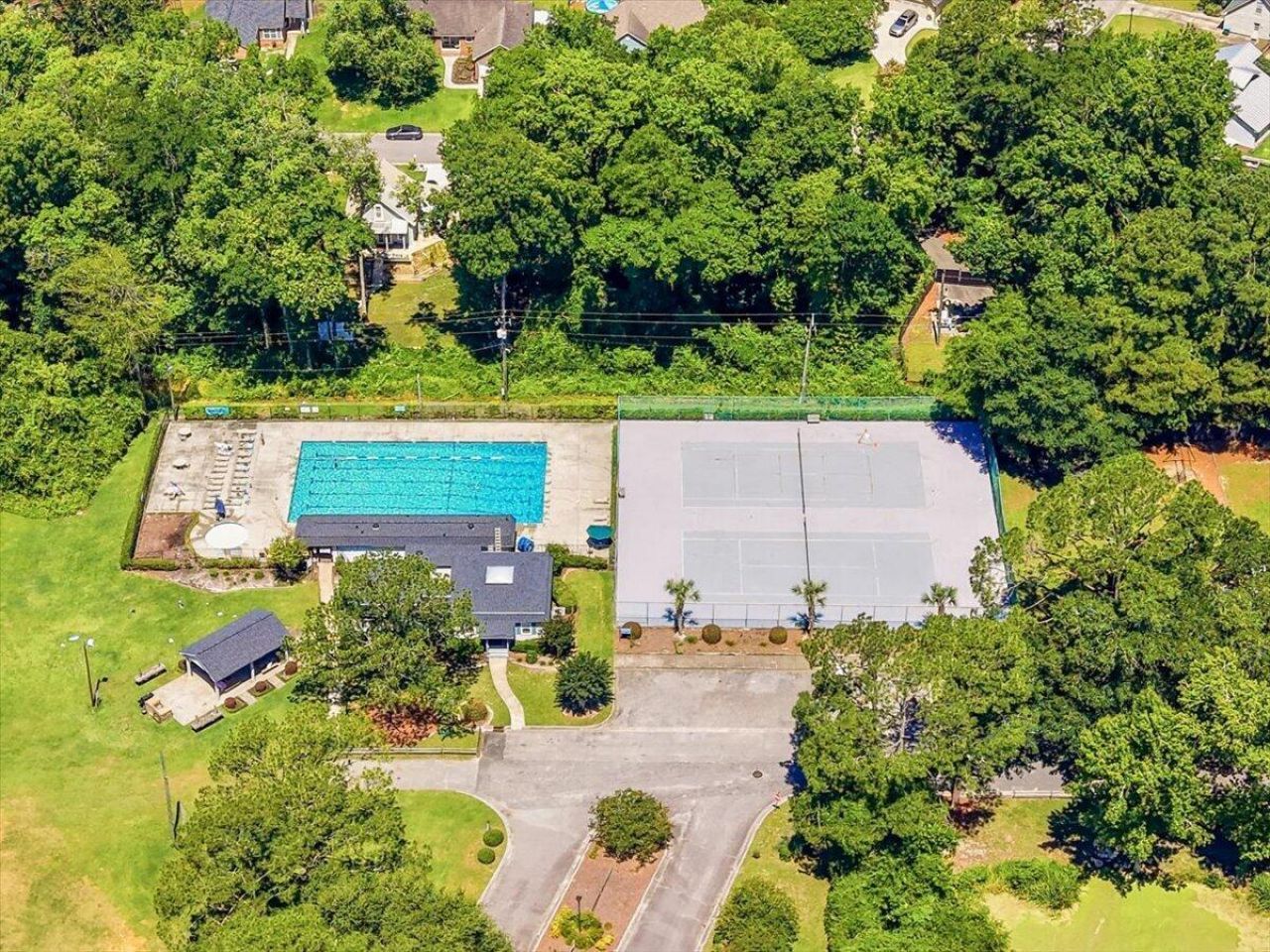 102 Laurens Court Photo 60