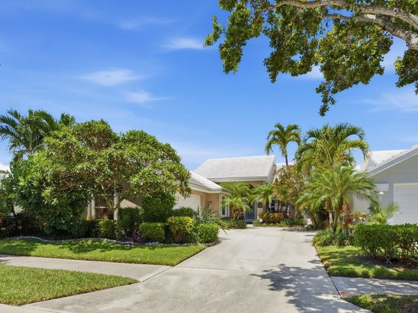 2319 Saratoga Bay Drive, West Palm Beach, FL 33409