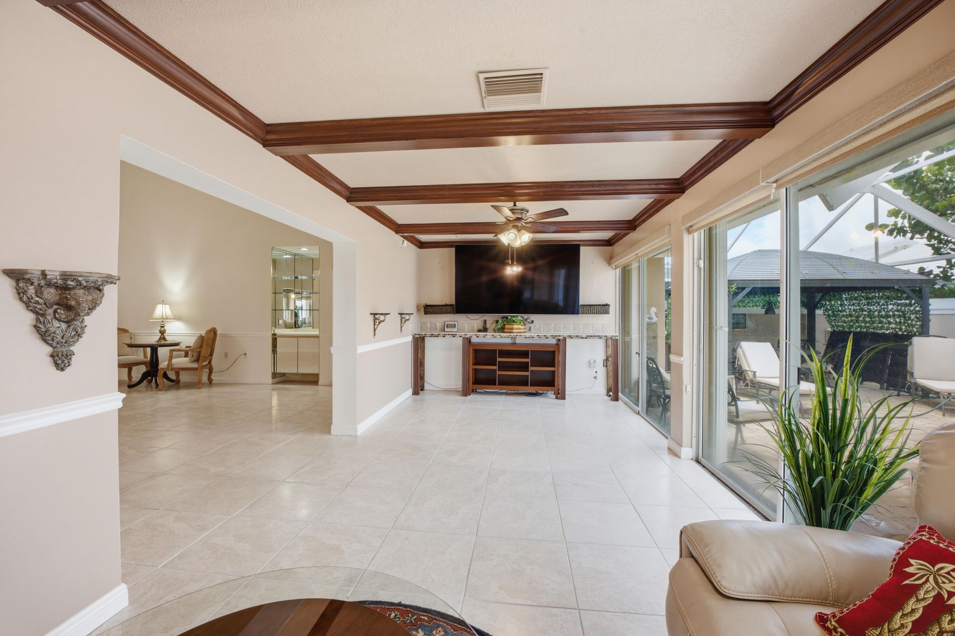 2319 Saratoga Bay Drive, West Palm Beach, FL 33409 Photo