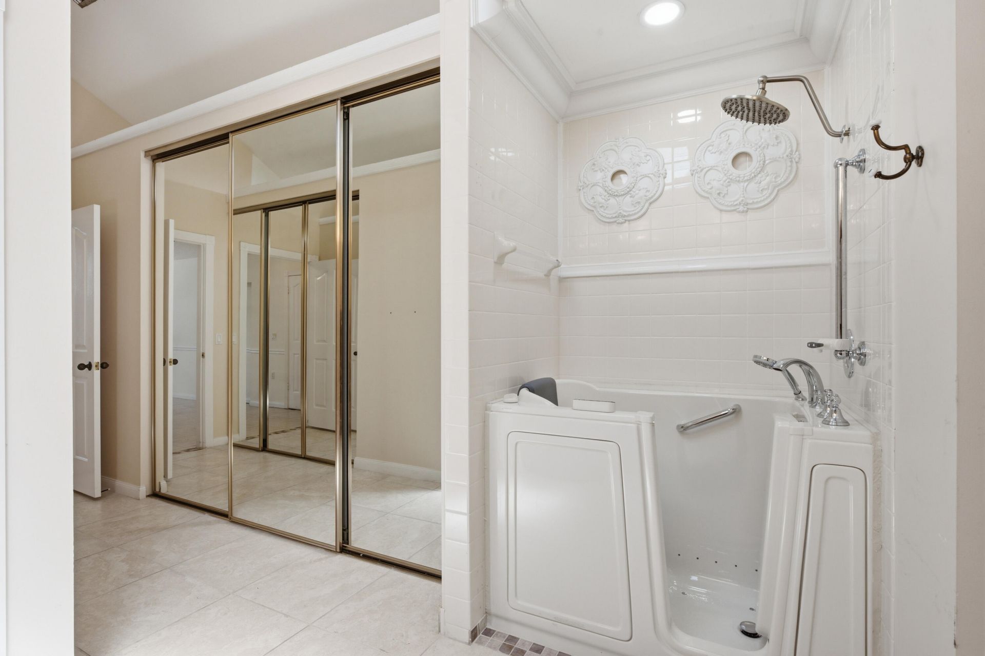 2319 Saratoga Bay Drive, West Palm Beach, FL 33409 Photo