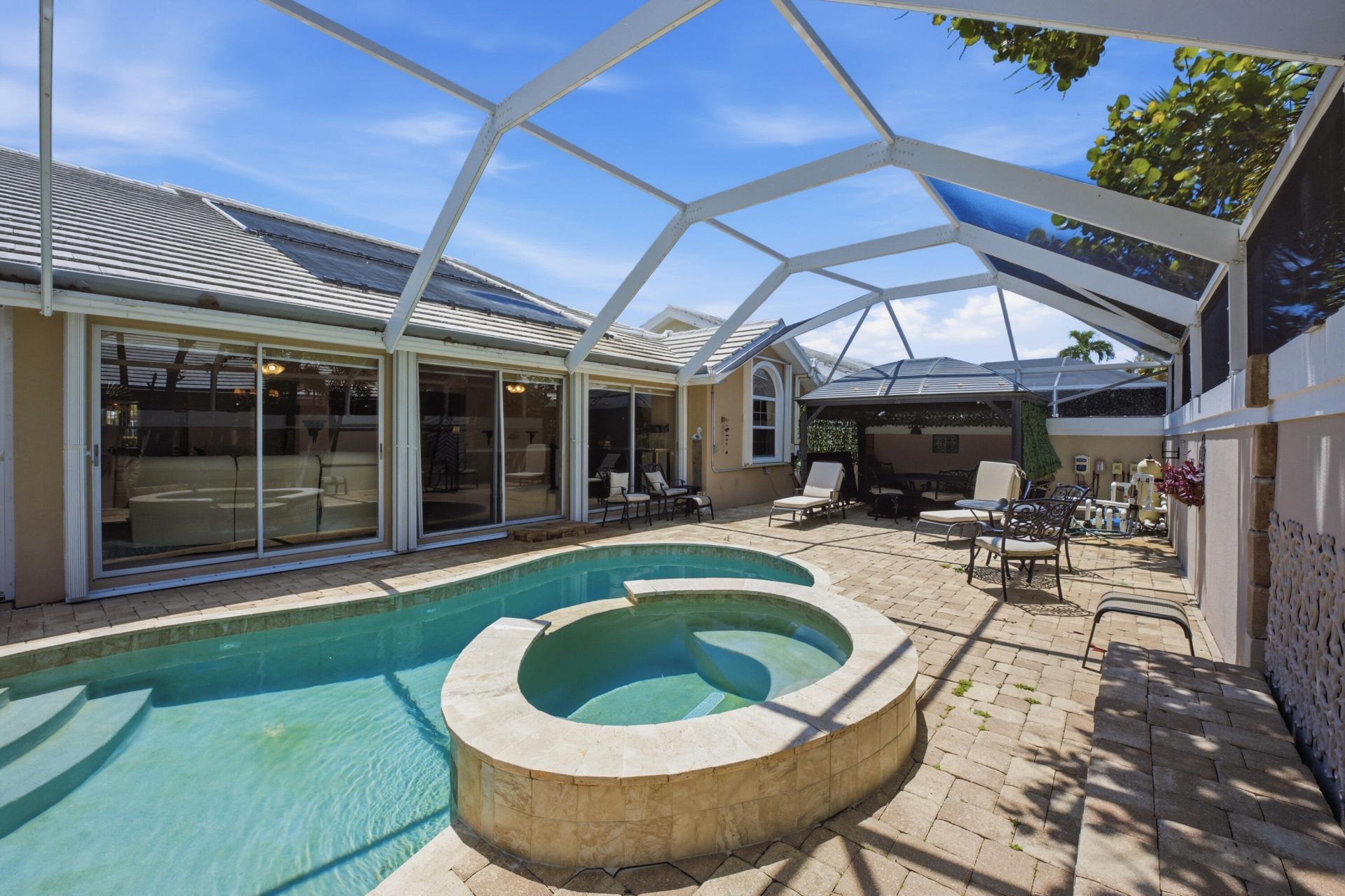 2319 Saratoga Bay Drive, West Palm Beach, FL 33409 Photo