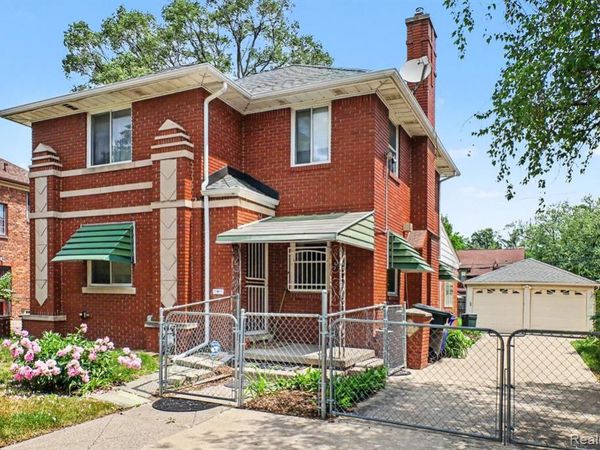 12851 E Outer Drive , Detroit, MI 48224
