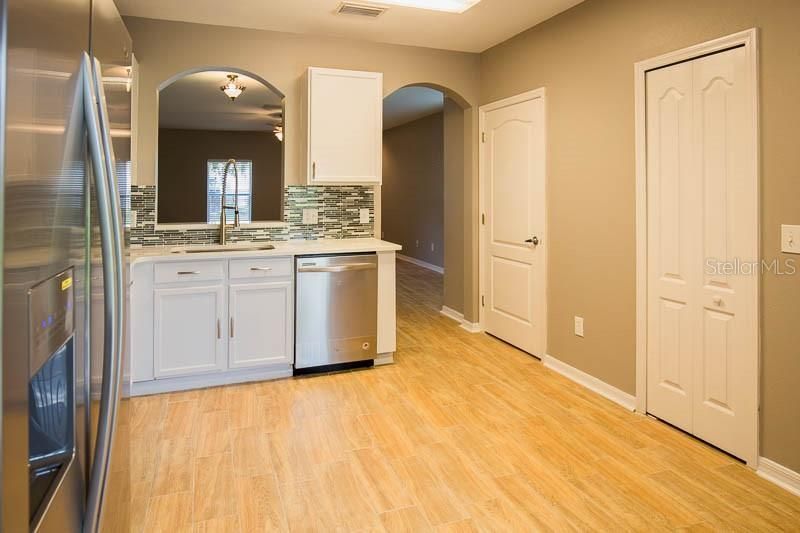 5879 Fishhawk Ridge Drive , Lithia, FL 33547 Photo