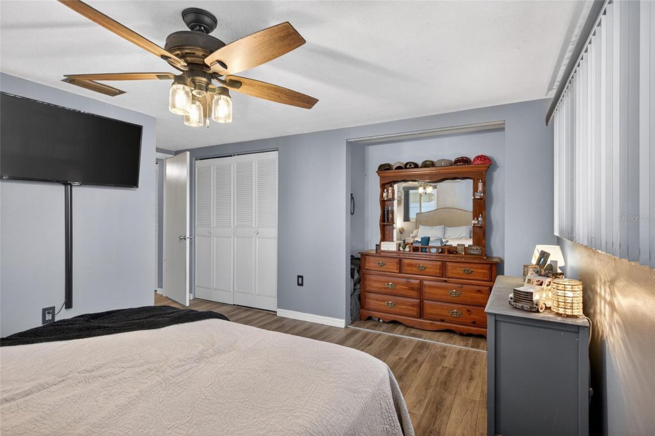 10237 Oak Hill Drive , Port Richey, FL 34668 Photo