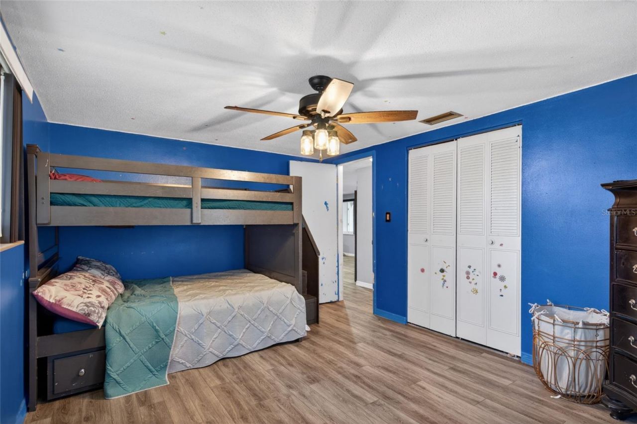 10237 Oak Hill Drive , Port Richey, FL 34668 Photo