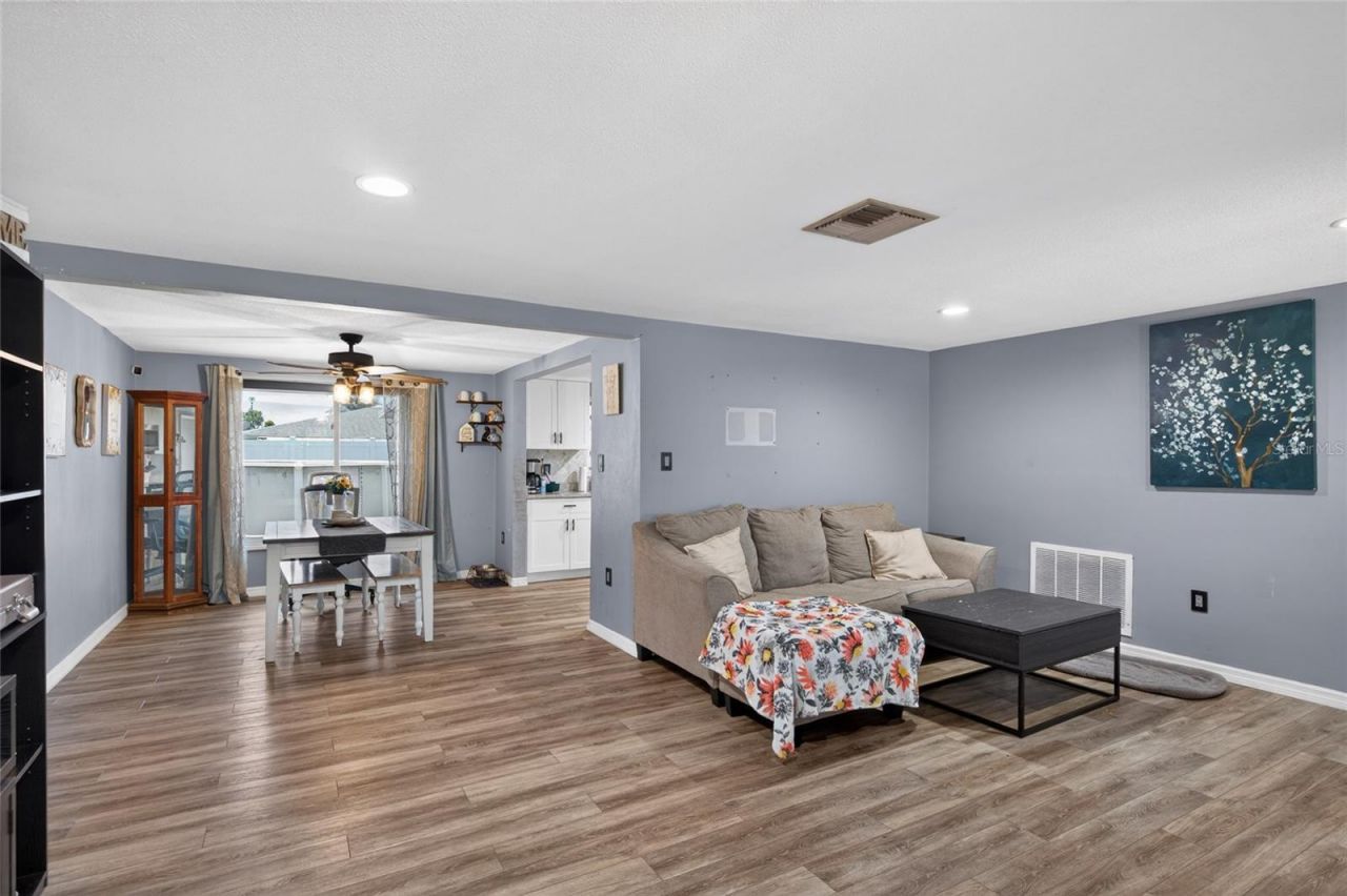 10237 Oak Hill Drive , Port Richey, FL 34668 Photo