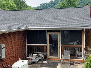 17004 Kentucky 979 , Beaver, KY 41604