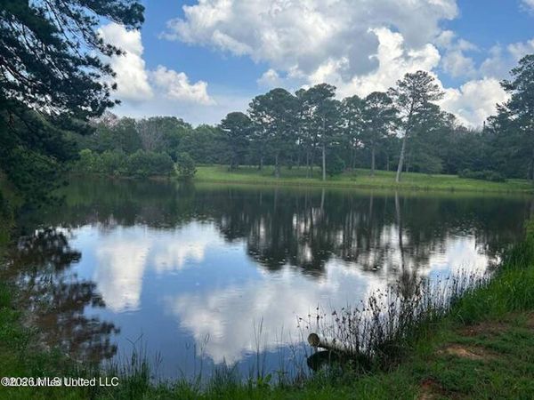 229 12 Oaks Trace, Canton, MS 39046