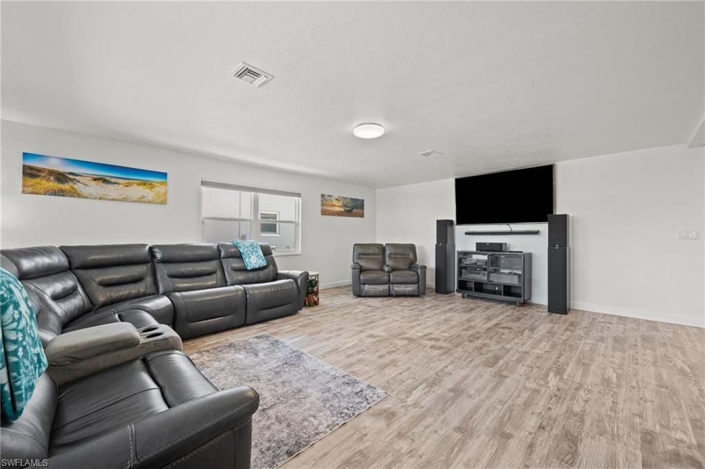 12213 Star Shell Dr , Matlacha Isles, FL 33991 Photo