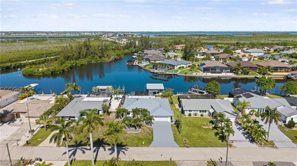 12213 Star Shell Dr , Matlacha Isles, FL 33991 Photo