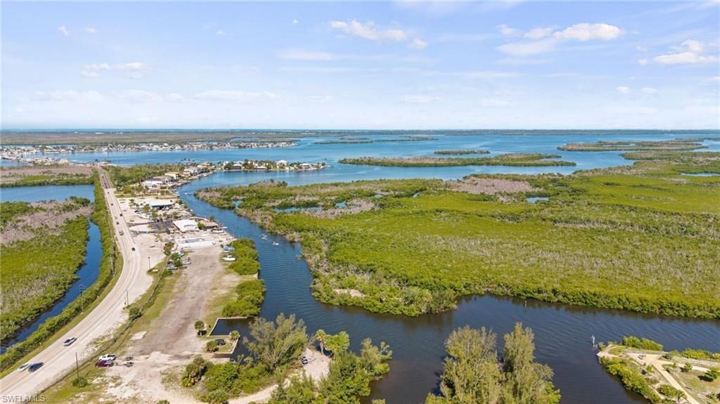 12213 Star Shell Dr , Matlacha Isles, FL 33991 Photo