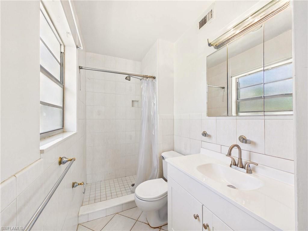 3067 Buena Vista Ln, Naples, FL 34105 Photo