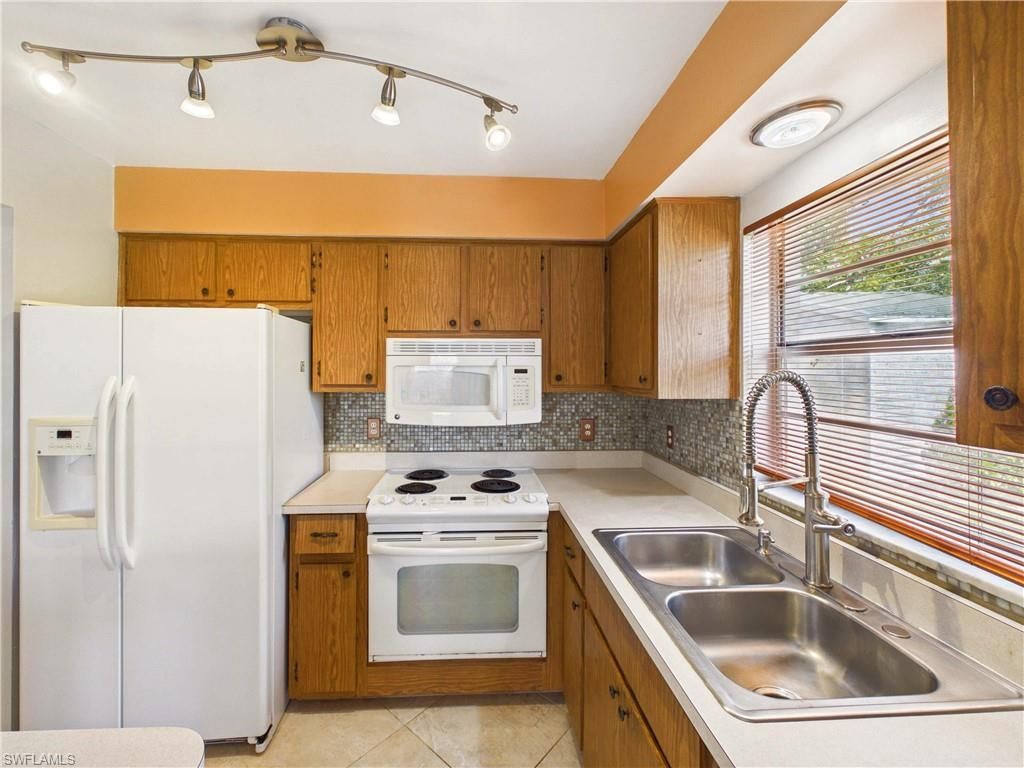 3067 Buena Vista Ln, Naples, FL 34105 Photo