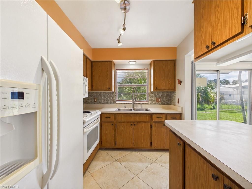 3067 Buena Vista Ln, Naples, FL 34105 Photo