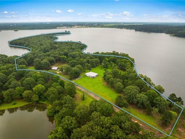 400 PENINSULA Drive, Natchitoches, LA 71457