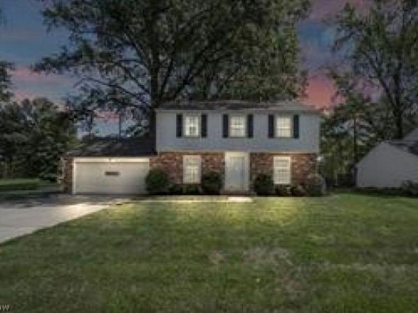 3617 Columbia Road, North Olmsted, OH 44070