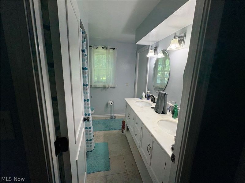 3617 Columbia Road, North Olmsted, OH 44070 Photo 12