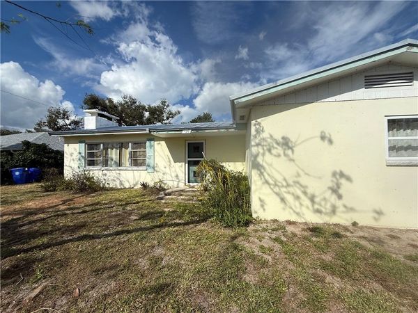 925 Tropic Drive, Vero Beach, FL 32963