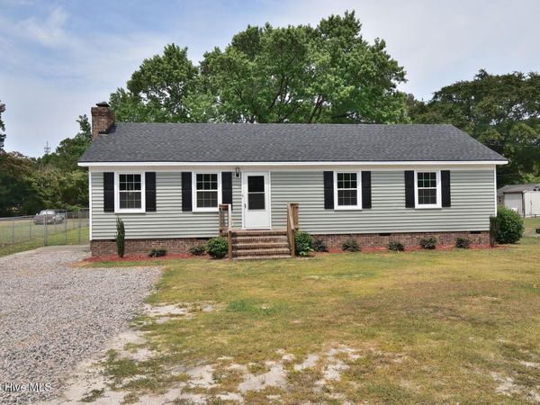 2216 Meadowbrook Road, Rocky Mount, NC 27801