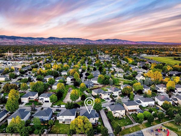 4421 N Tempest Way, Meridian, ID 83646