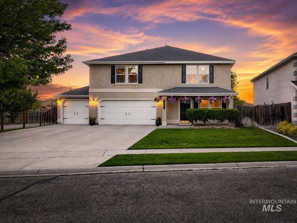 4421 N Tempest Way, Meridian, ID 83646