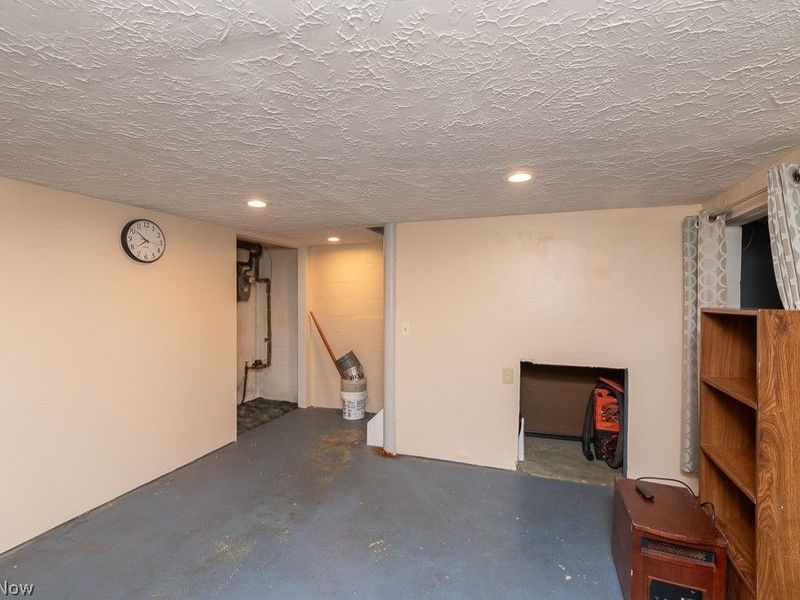 14212 Gramatan Avenue, Cleveland, OH 44111 Photo 14