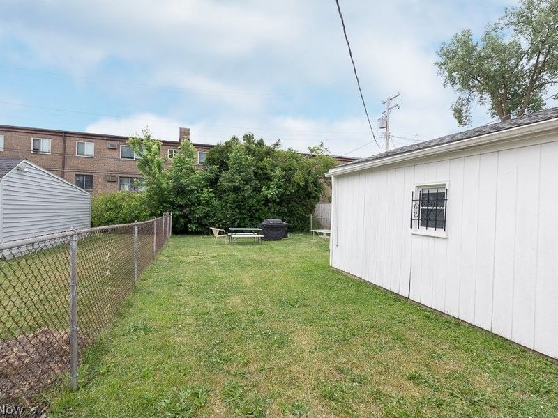 14212 Gramatan Avenue, Cleveland, OH 44111 Photo 21