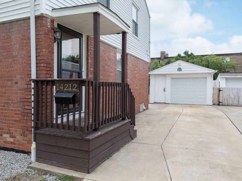 14212 Gramatan Avenue, Cleveland, OH 44111 Photo 22