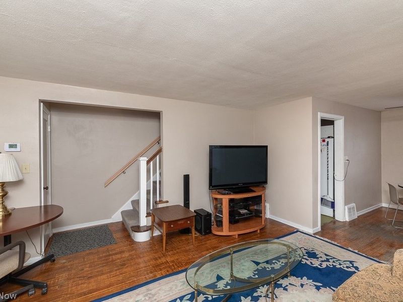 14212 Gramatan Avenue, Cleveland, OH 44111 Photo 4