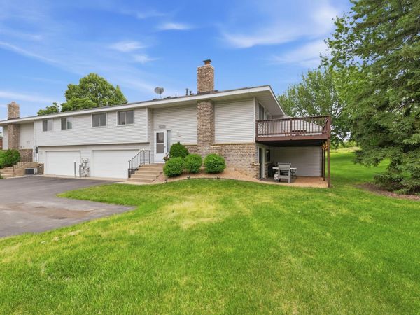 1411 Oak Leaf Lane, Burnsville, MN 55337