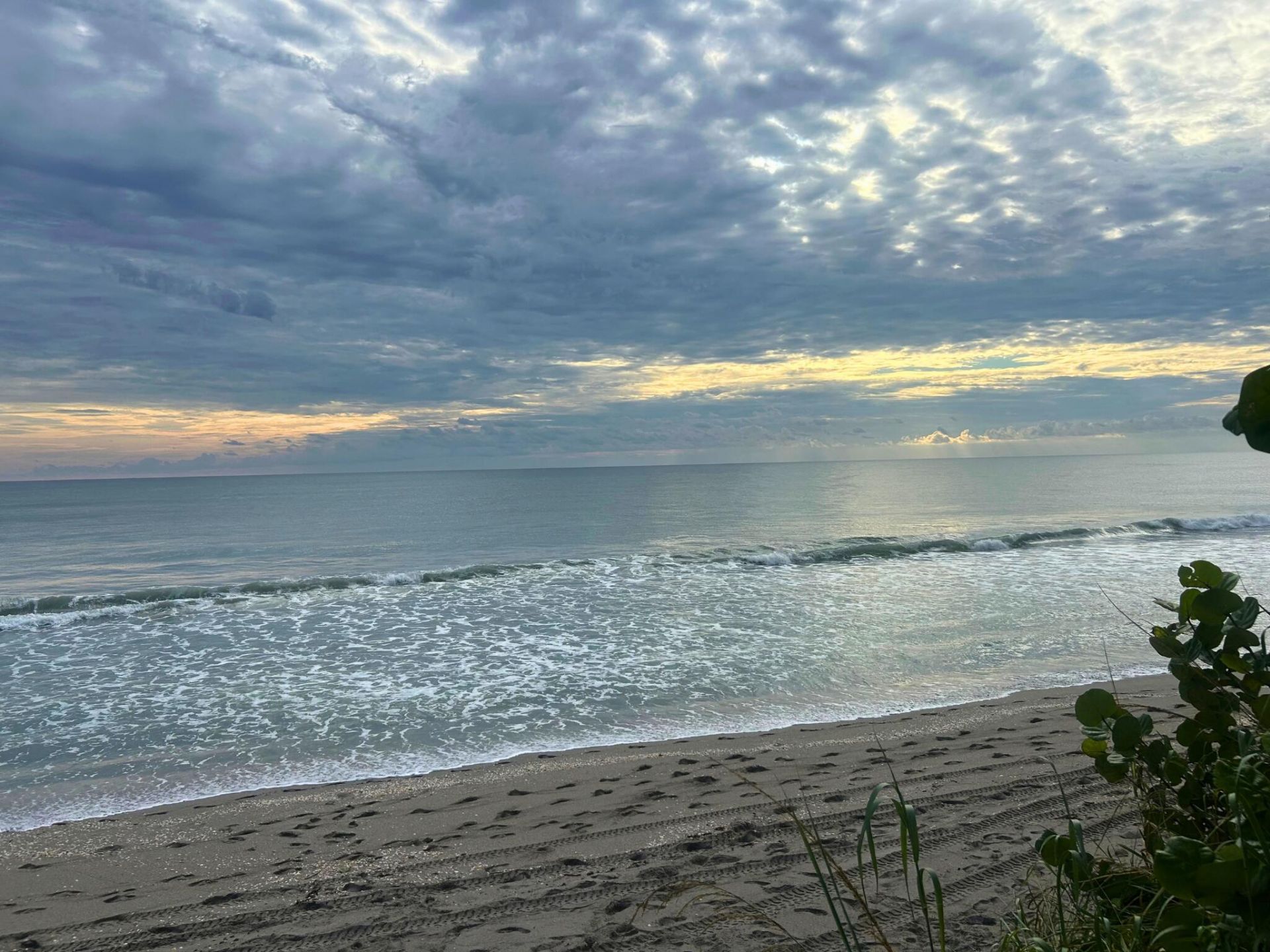 530 Ocean Drive, Unit 202, Juno Beach, FL 33408 Photo