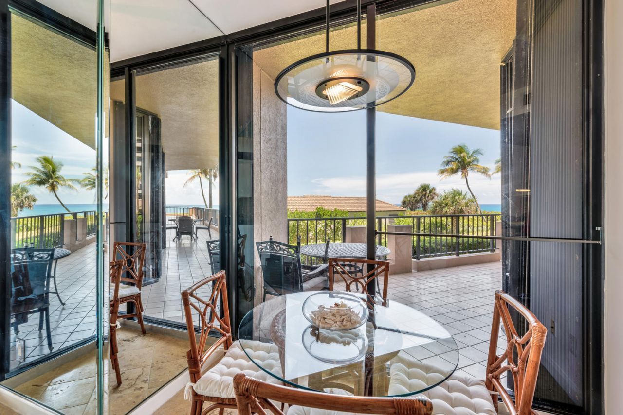 530 Ocean Drive, Unit 202, Juno Beach, FL 33408 Photo