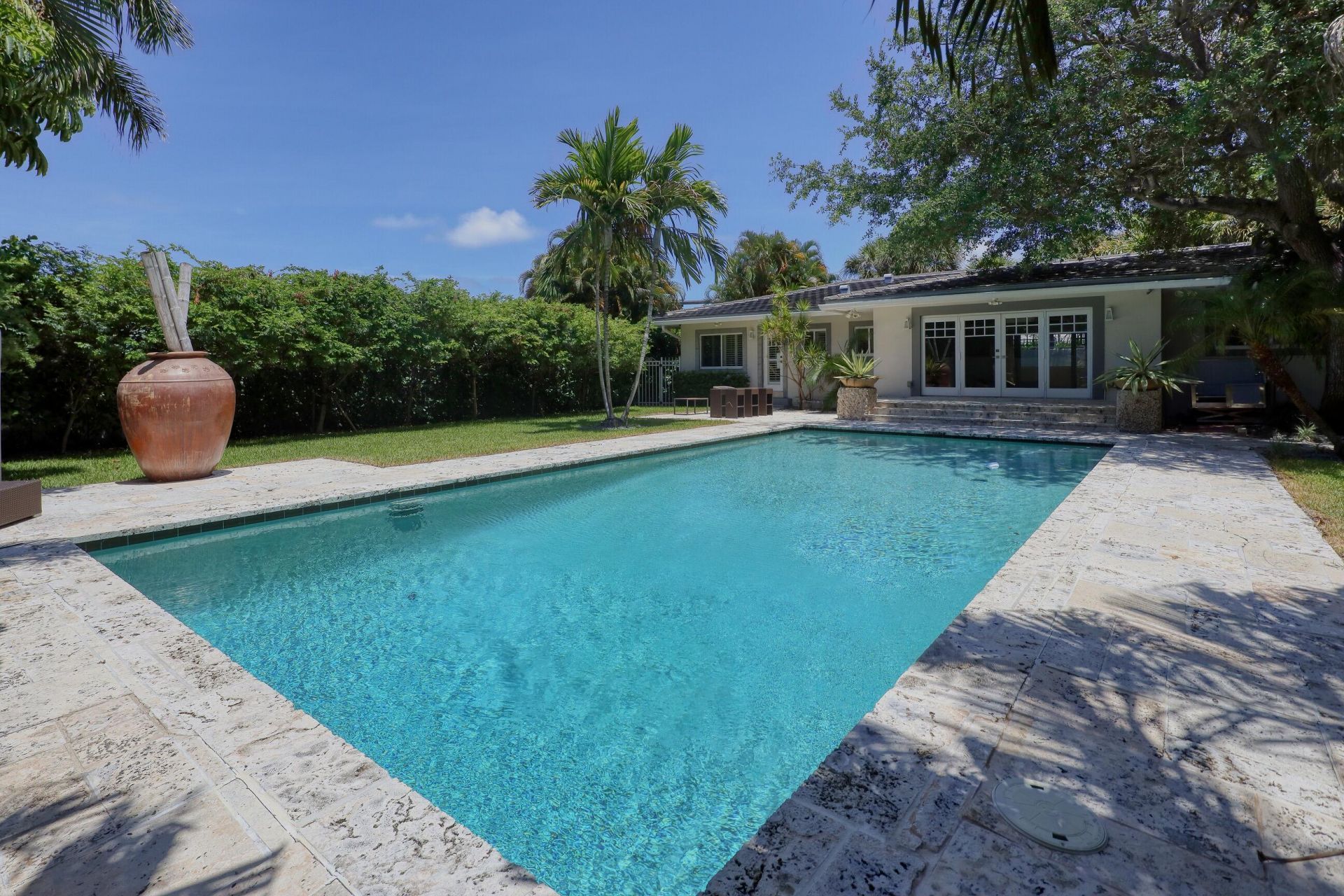 1635 Seabreeze Boulevard, Fort Lauderdale, FL 33316 Photo