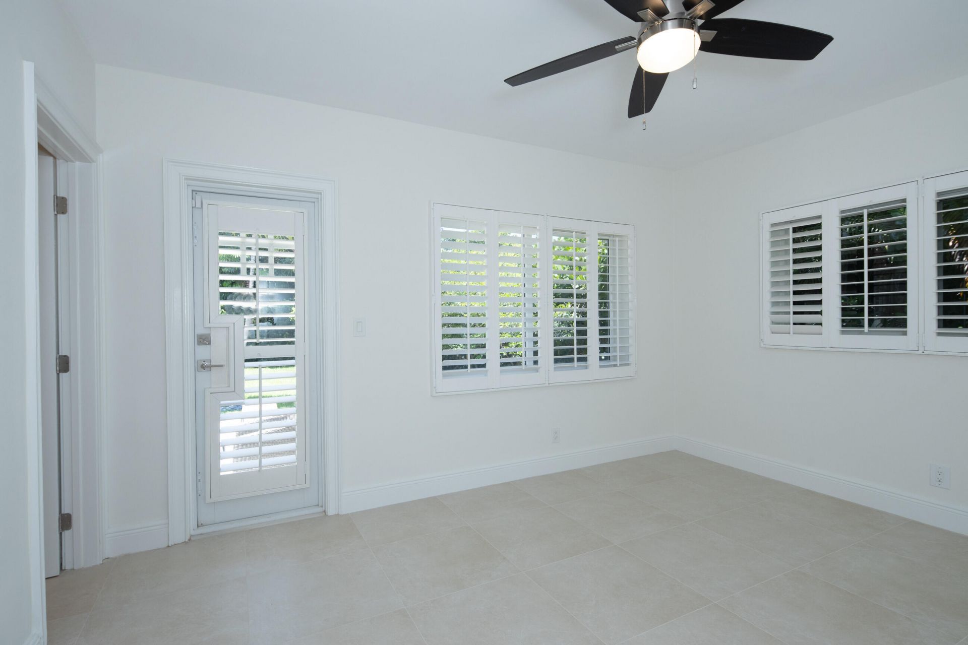 1635 Seabreeze Boulevard, Fort Lauderdale, FL 33316 Photo