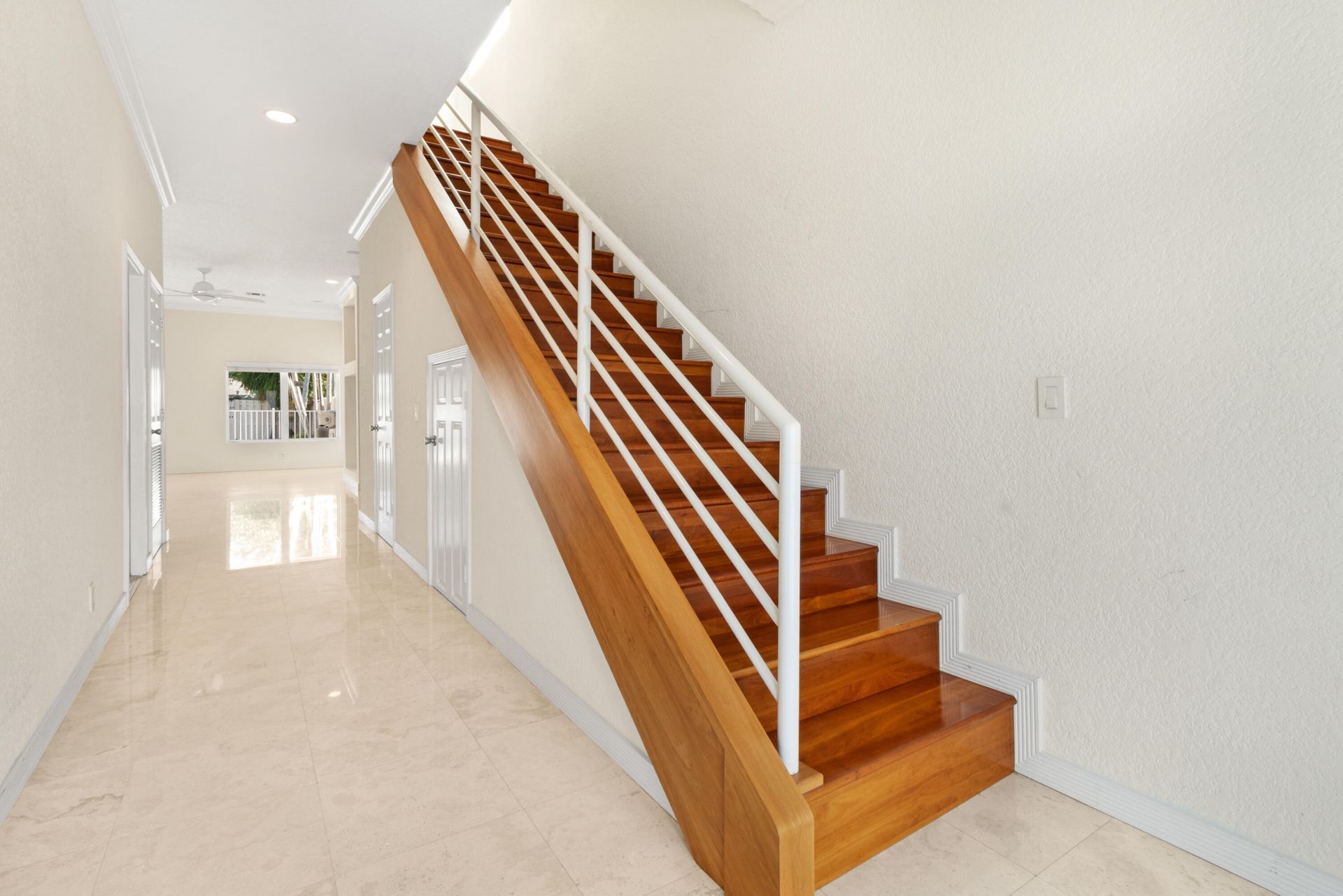 4517 NE 21st Avenue, Unit 4, Fort Lauderdale, FL 33308 Photo