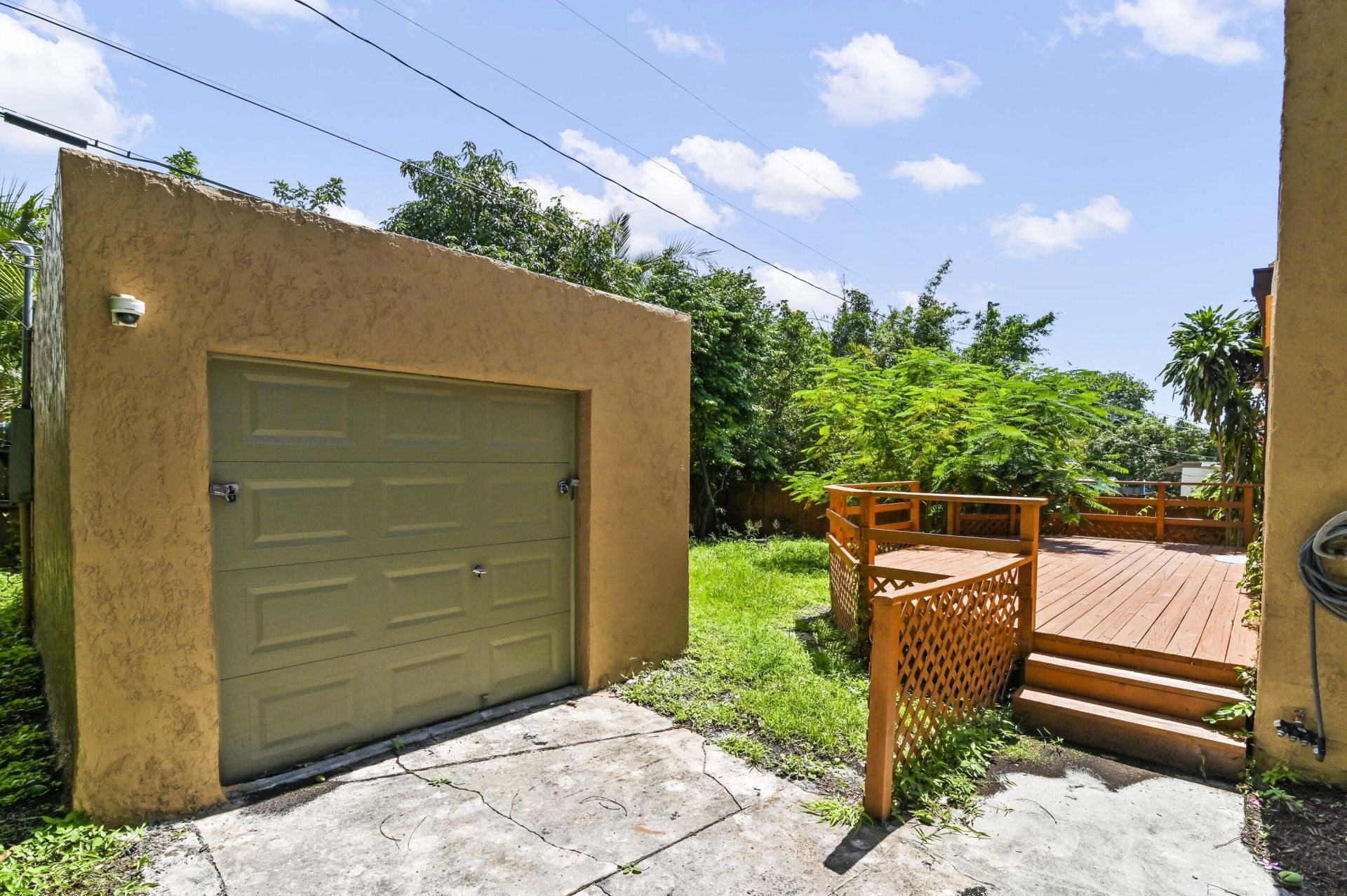 914 30th Court, West Palm Beach, FL 33407 Photo