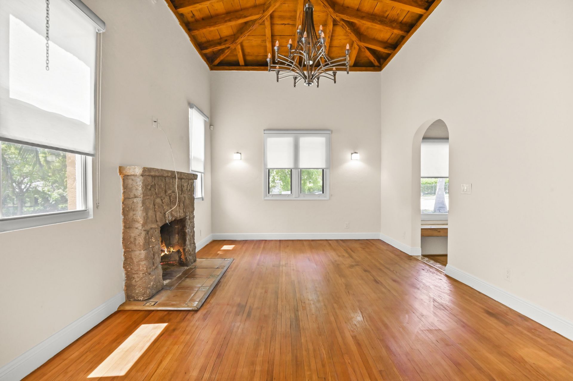 914 30th Court, West Palm Beach, FL 33407 Photo