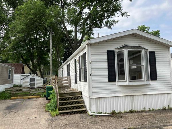 2120 S Riverside Drive, Unit 4, Beloit, WI 53511