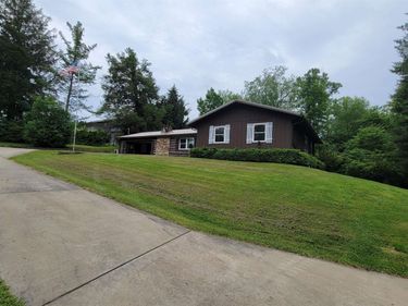 1715 Big Tree Drive, Fairmont, WV 26554