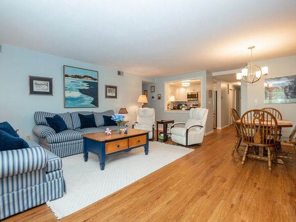 30 Conant St, Unit 1B, Beverly, MA 01915