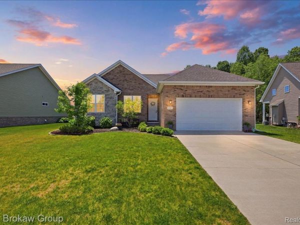 5363 Pebble Beach Drive, Metamora Village, Mi 48455