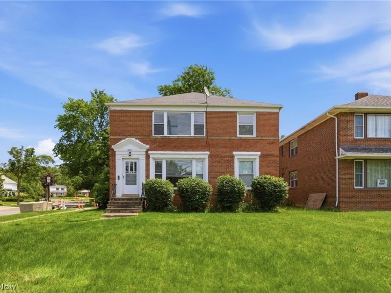 2341 Warrensville Center Road, University Heights, OH 44118 Photo 3