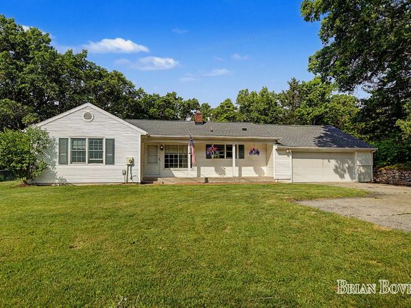 4383 Honey Creek Avenue NE, Ada, MI 49301