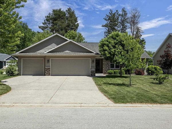 4800 N INDIGO LANE, Appleton, WI 54913