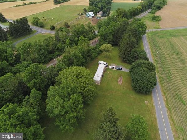 4925 RAILROAD ROAD, CHAMBERSBURG, PA 17202
