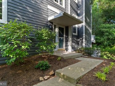 113 WHISTLING SWAN LANE, DOWNINGTOWN, PA 19335