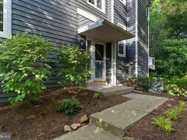 113 WHISTLING SWAN LANE, DOWNINGTOWN, PA 19335